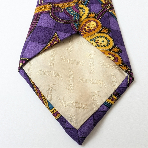 Versace Purple and Yellow Men's Tie - Picture 8 of 13